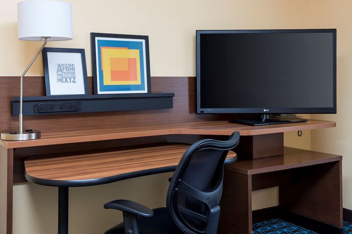 Fairfield Inn & Suites Kansas City Lees Summit