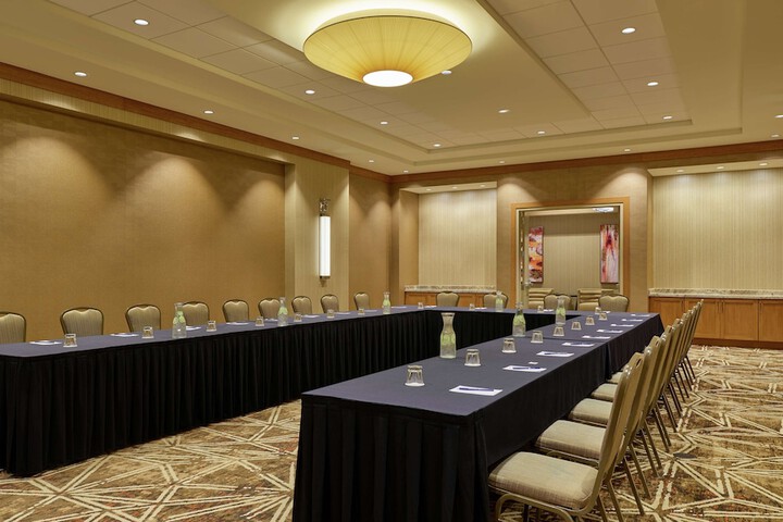 DoubleTree by Hilton Houston Intercontinental Airport