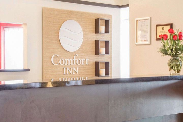 Hotel Interior 6 of 35