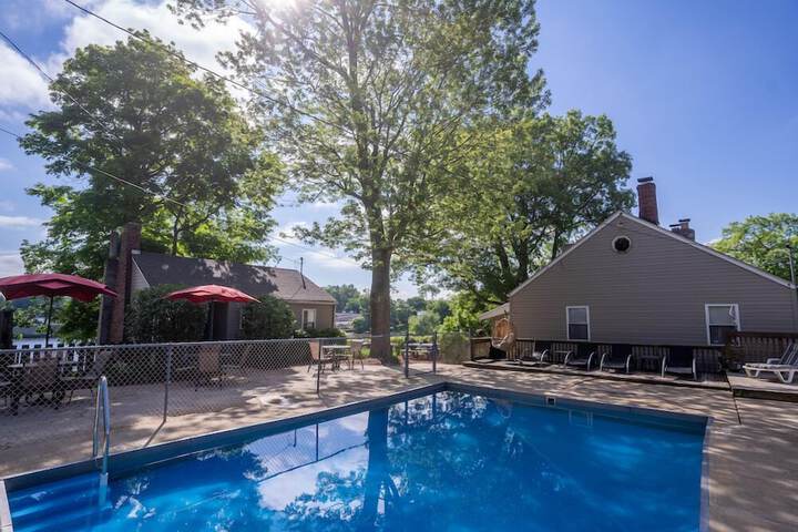 Pool 8 of 29