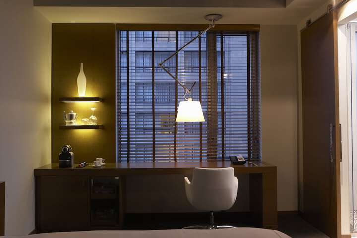 Room 30 of 69