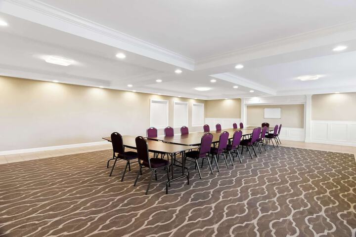 Comfort Inn Hebron-Lowell Area