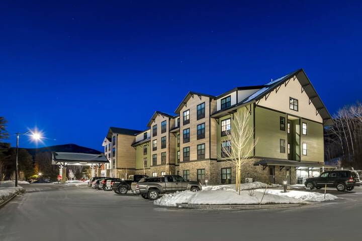 Hotel 5 of 71