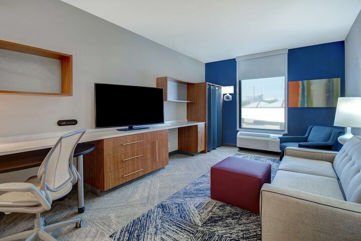 Room 21 of 50