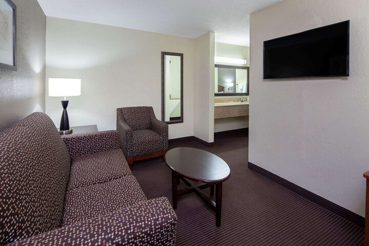 Room 31 of 44