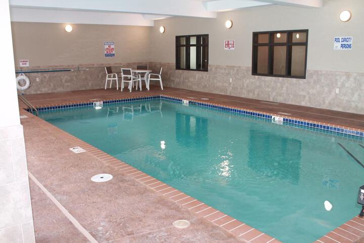 Pool 4 of 32