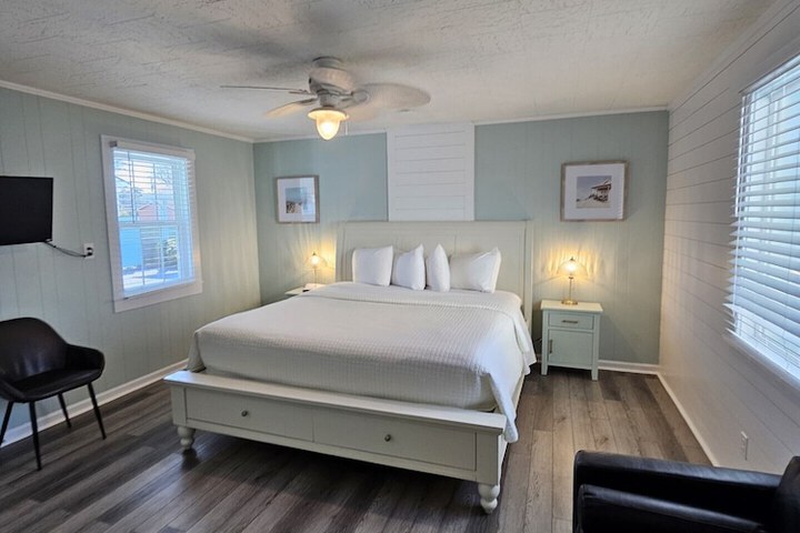Room 33 of 55