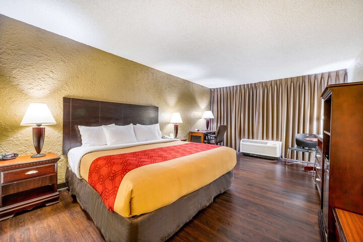 Room 15 of 19