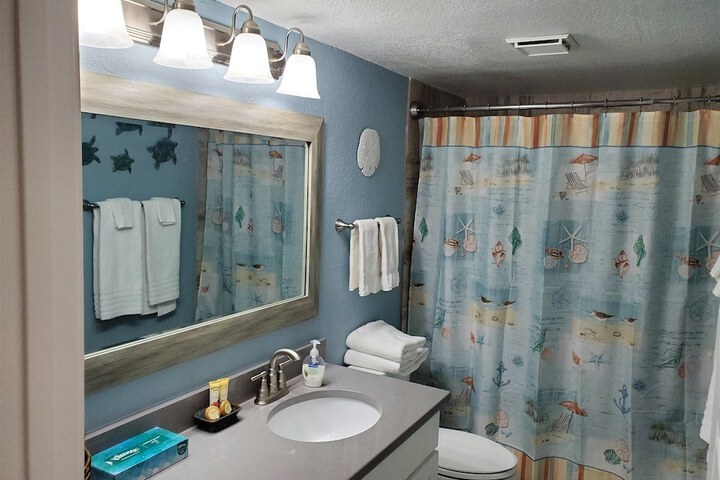 Room 110 of 248