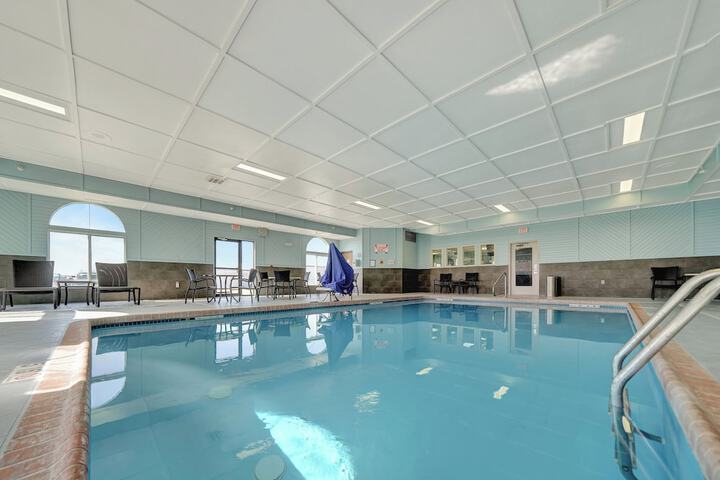 Pool 30 of 163