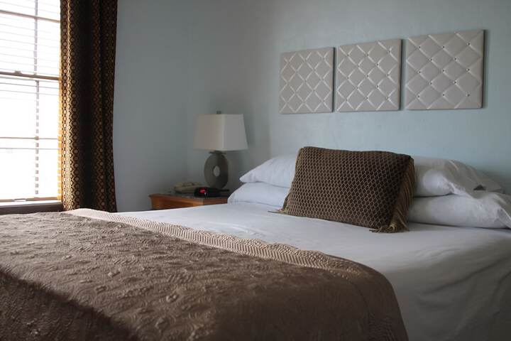 Room 27 of 54