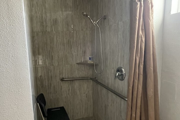 Room 25 of 36