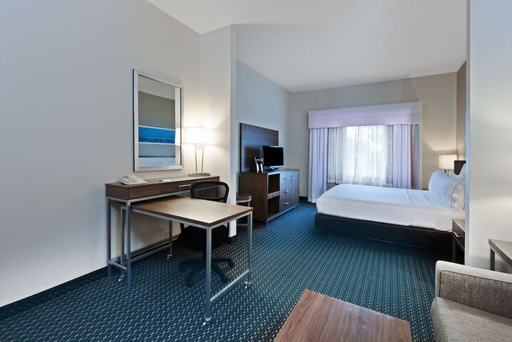 Room 11 of 39