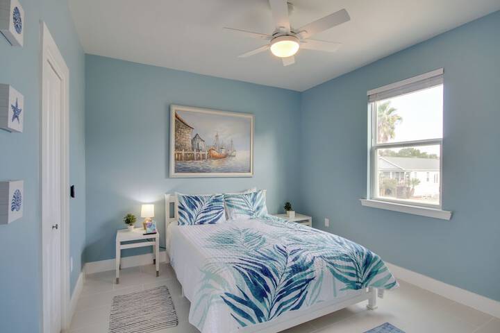 Sunny Waveland Home Rental w / Pool: Walk to Beach!