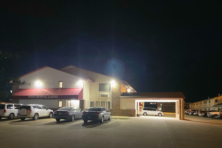 Burke Inn Motel & Suites
