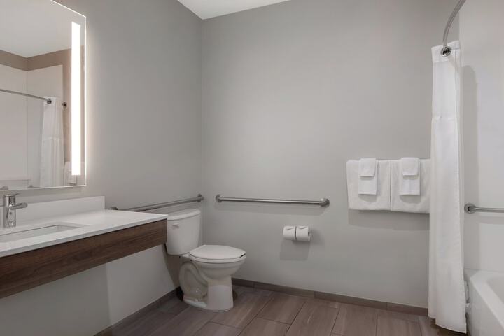 Holiday Inn Express Hotel & Suites Prattville South by IHG