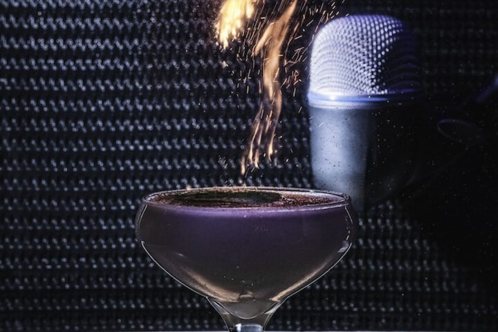 Lounge 52 of 67
