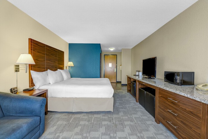 Room 5 of 20
