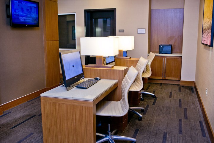 Business Center 45 of 46