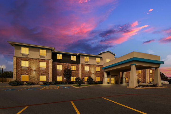 Hotel 2 of 36