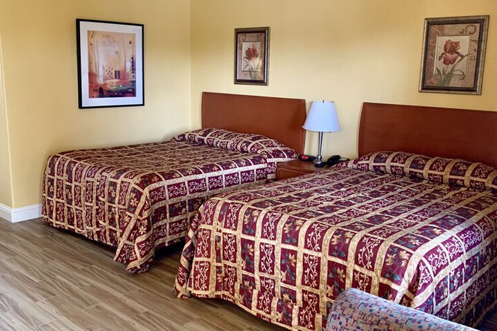 Town & Country Motel