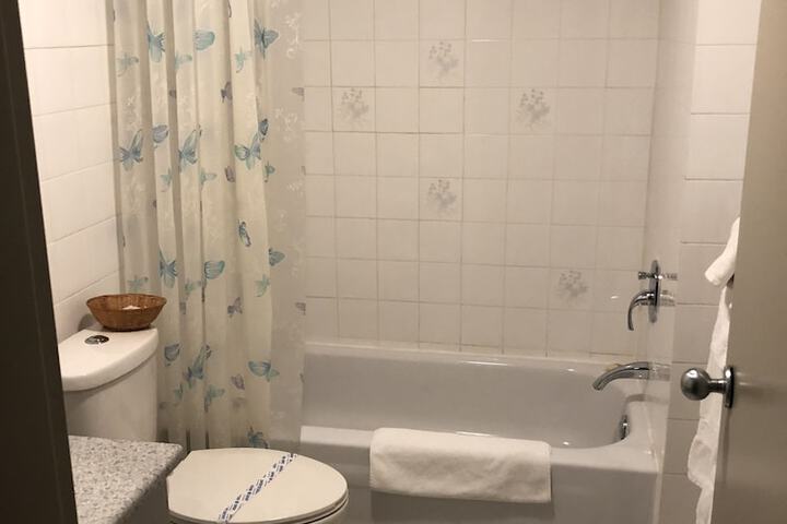 Room 6 of 31