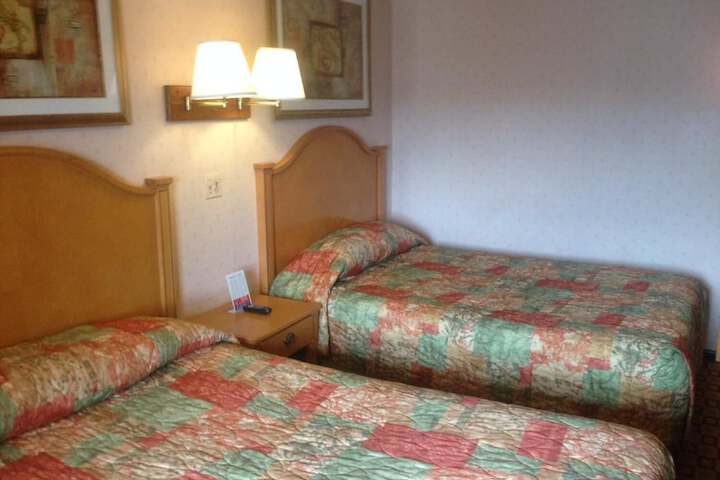 Room 32 of 33