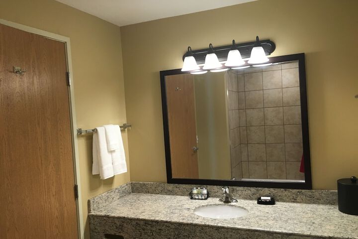 Room 20 of 76