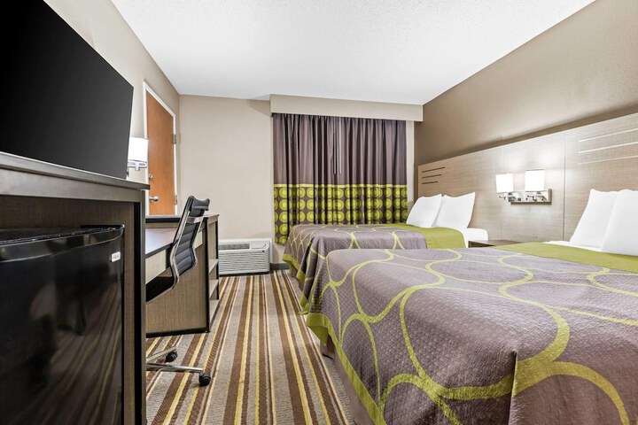 Super 8 by Wyndham Athens