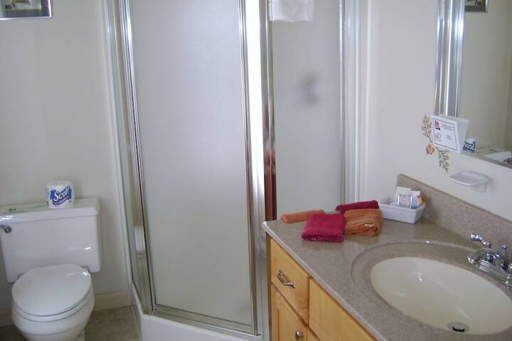 Room 18 of 25