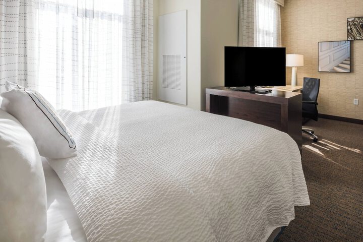 Room 20 of 38