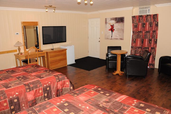 Room 14 of 33