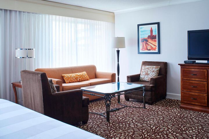Room 12 of 40