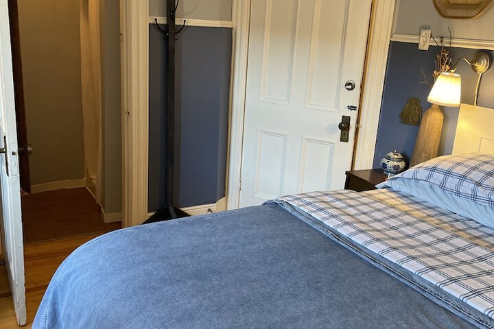 Room 63 of 164