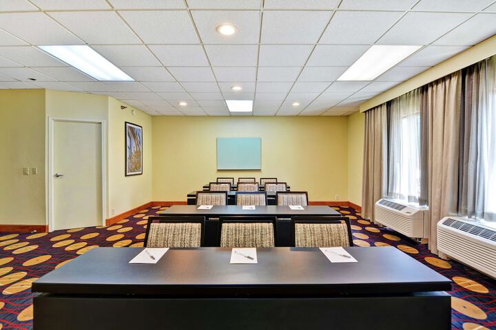 Hampton Inn Cincinnati Airport South