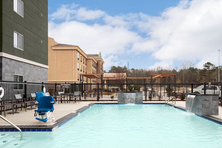 Pool 2 of 24