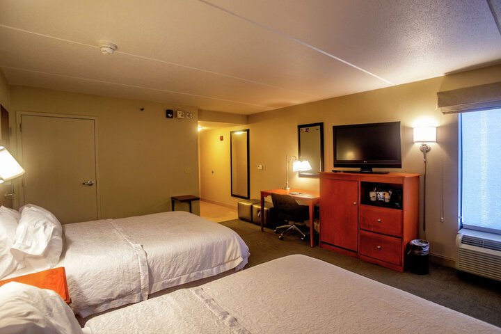 Room 33 of 57
