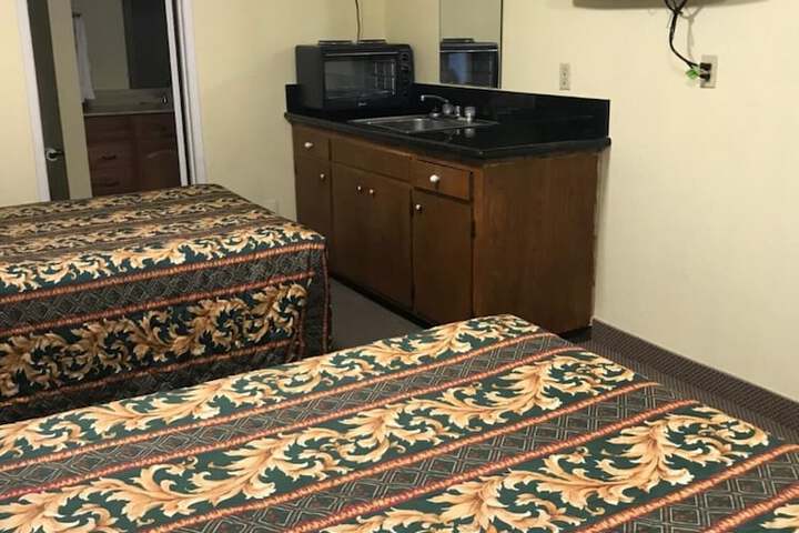 Room 11 of 24