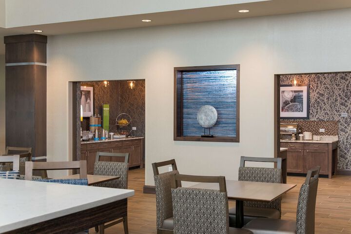 Hampton Inn & Suites Grand Rapids Downtown