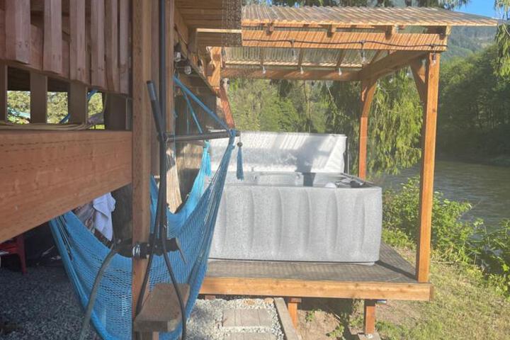 Riverfront Getaway on the Wild and Scenic
