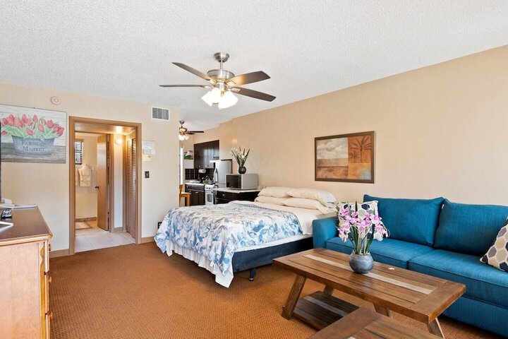 Room 42 of 118