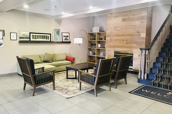 Country Inn & Suites by Radisson Warner Robins, GA