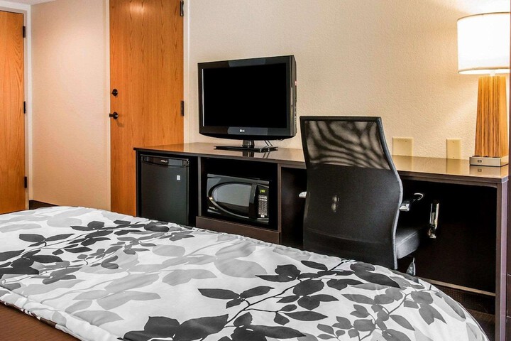 Sleep Inn Midland - Bay City West