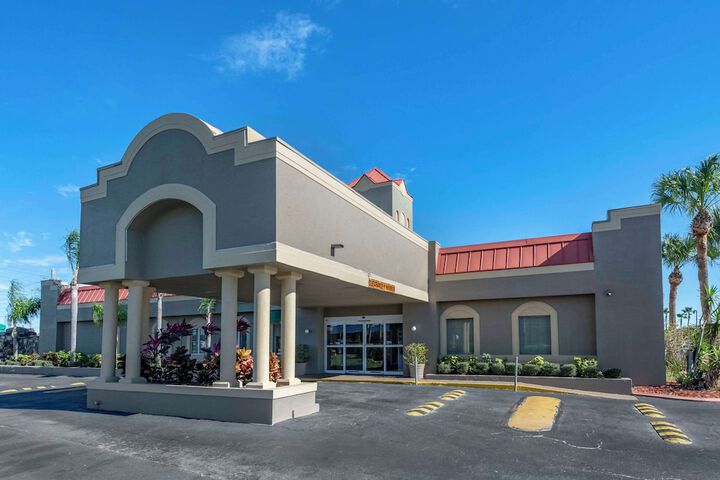 Hotel 3 of 83