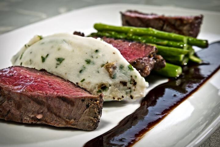 Dining 96 of 145