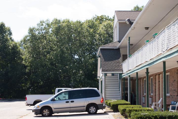 Budget Inn North Stonington on 593 Providence NE London Turnpike in ...