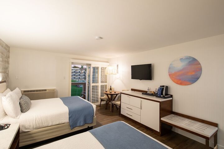SeaCrest OceanFront Hotel