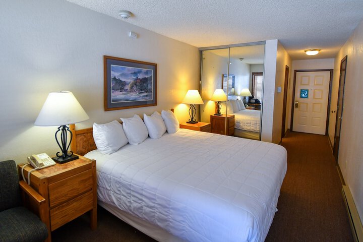 Inn at SilverCreek