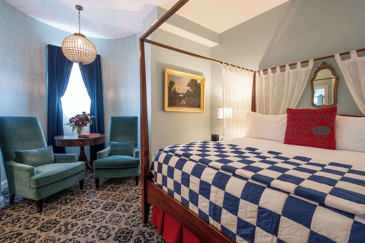Room 40 of 111