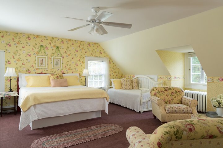 Room 49 of 75